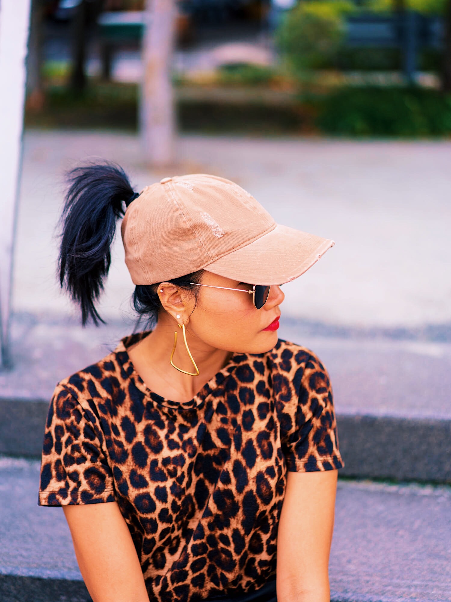 Girls wearing store baseball caps