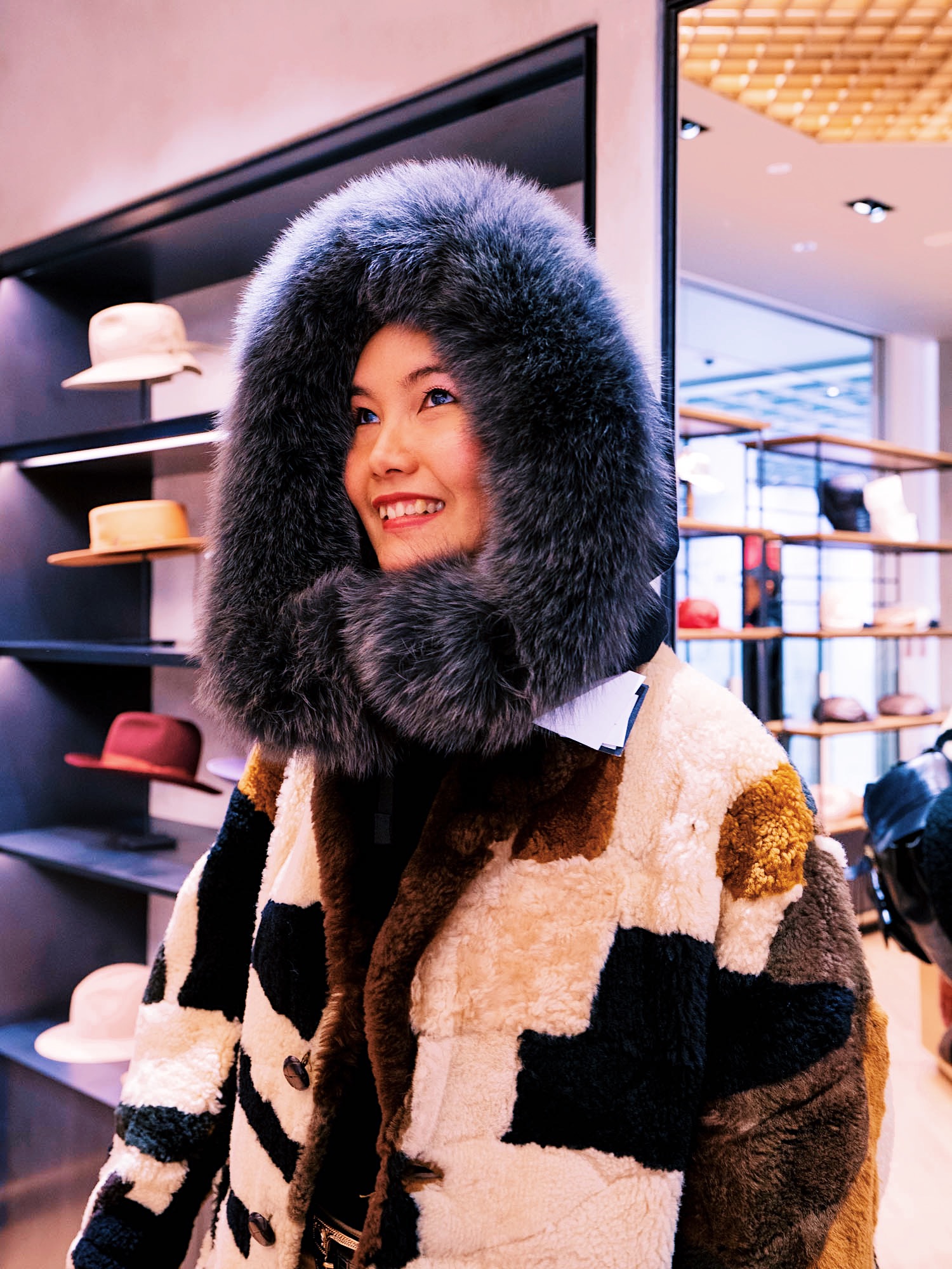 nanphanita is weraing kijima takayuki eskimo style hat winter hat