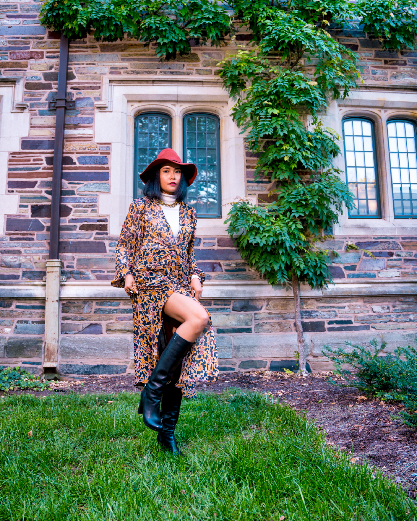 nanphanita jacob that hat girl is wearing a burnt orange colored felt hat by san diego hat company